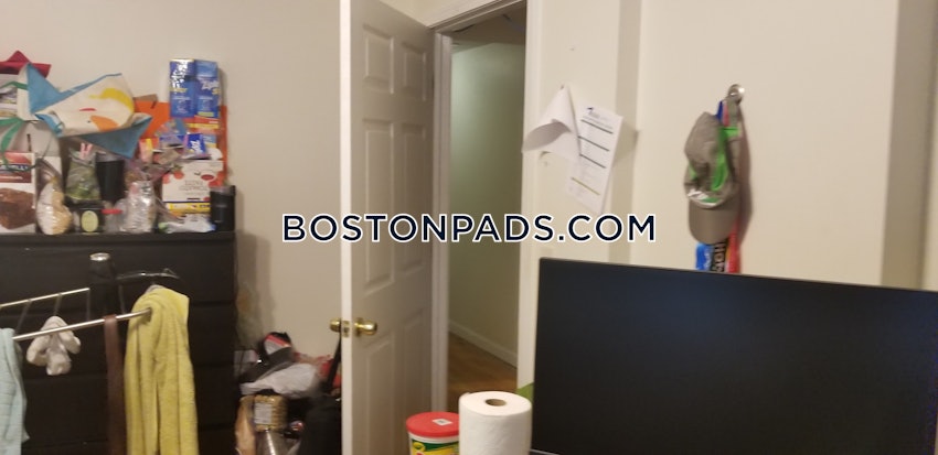 BOSTON - NORTHEASTERN/SYMPHONY - 4 Beds, 2 Baths - Image 16