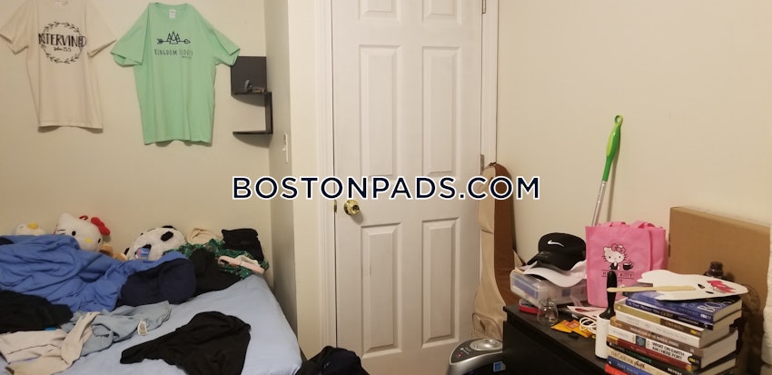 BOSTON - NORTHEASTERN/SYMPHONY - 4 Beds, 2 Baths - Image 13