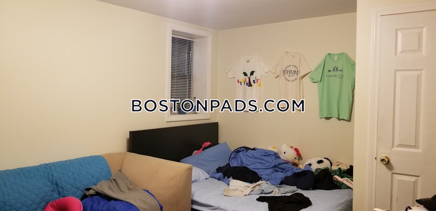 BOSTON - NORTHEASTERN/SYMPHONY - 4 Beds, 2 Baths - Image 11