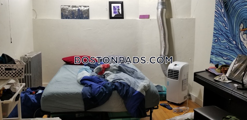 BOSTON - NORTHEASTERN/SYMPHONY - 3 Beds, 1 Bath - Image 12