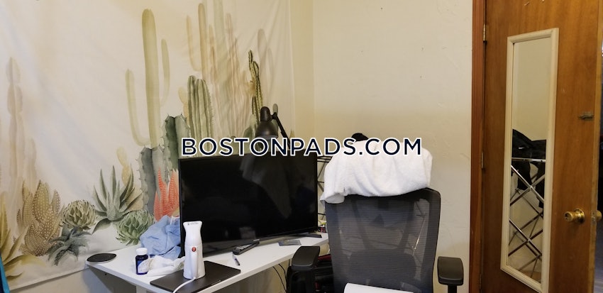 BOSTON - NORTHEASTERN/SYMPHONY - 3 Beds, 1 Bath - Image 9