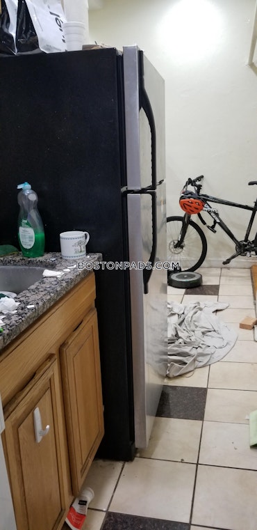 Boston - 3 Beds, 1 Baths