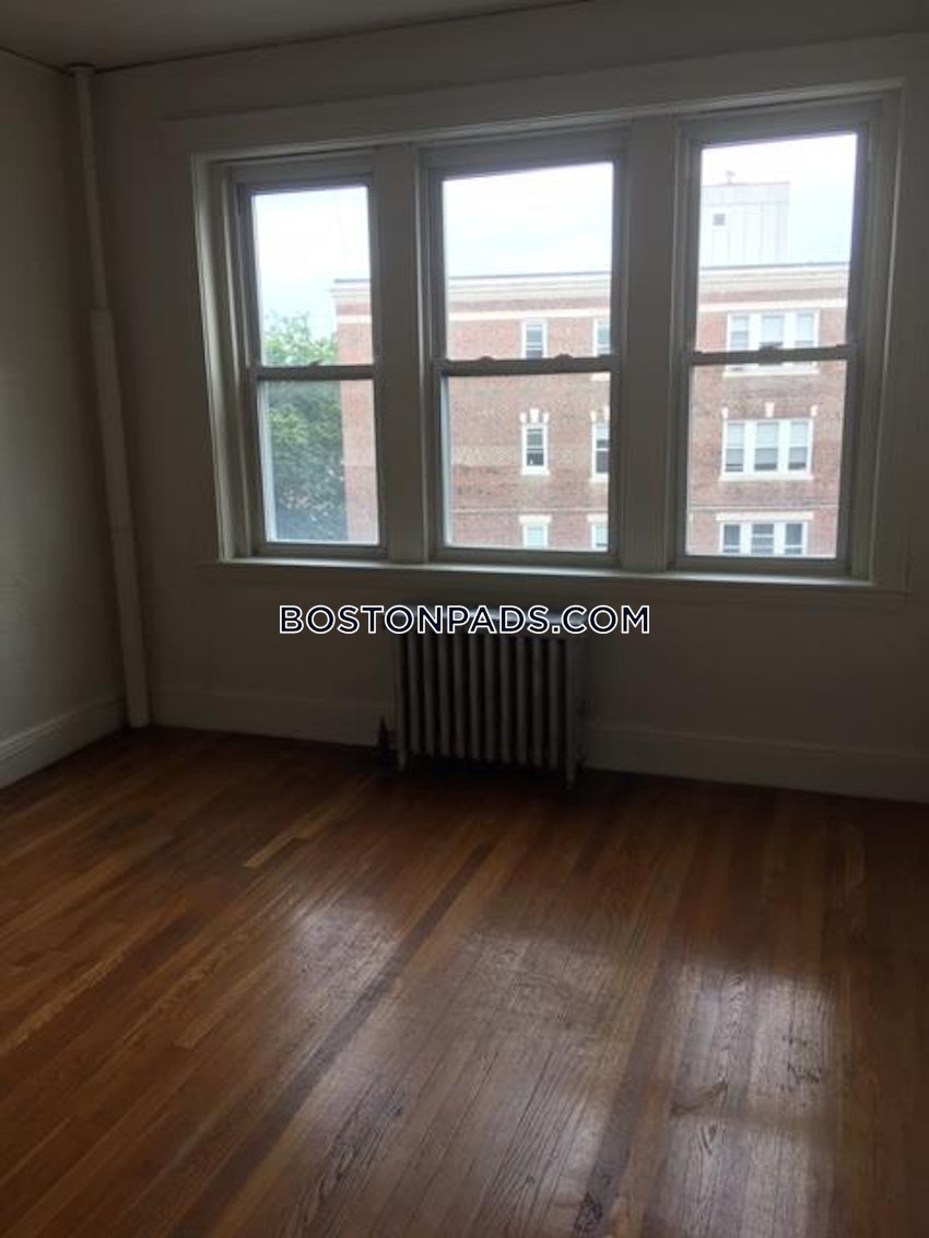 BOSTON - NORTHEASTERN/SYMPHONY - 1 Bed, 1 Bath - Image 4