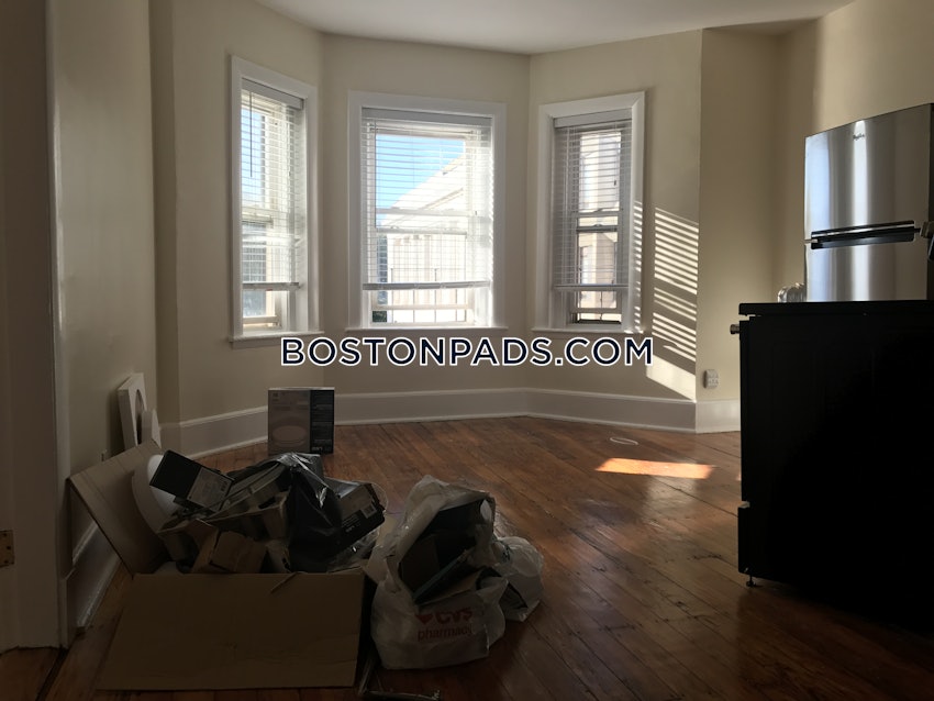 BOSTON - NORTHEASTERN/SYMPHONY - 2 Beds, 1 Bath - Image 4