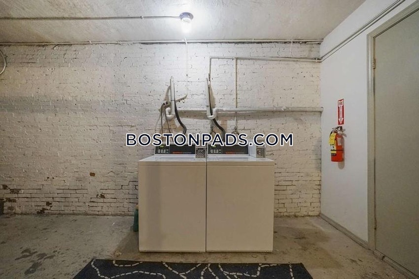 BOSTON - NORTHEASTERN/SYMPHONY - 5 Beds, 2 Baths - Image 19