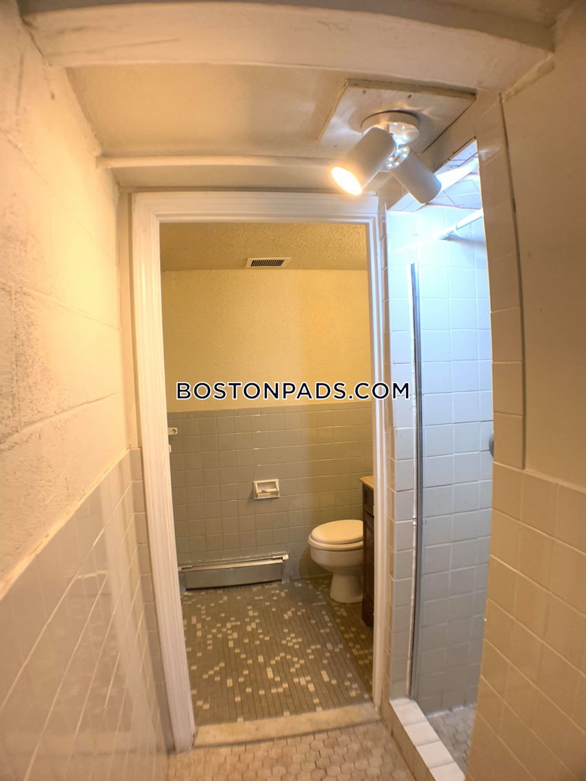 BOSTON - NORTHEASTERN/SYMPHONY - 5 Beds, 3.5 Baths - Image 17