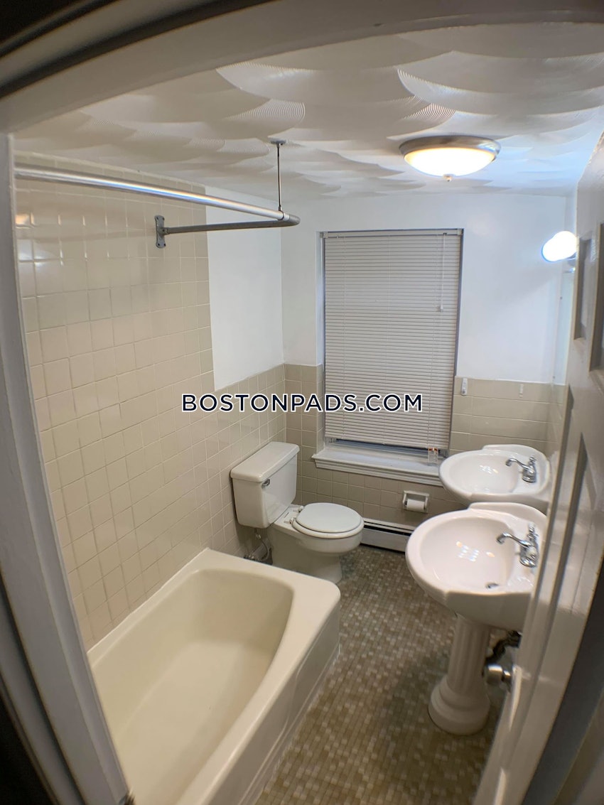 BOSTON - NORTHEASTERN/SYMPHONY - 5 Beds, 3.5 Baths - Image 16