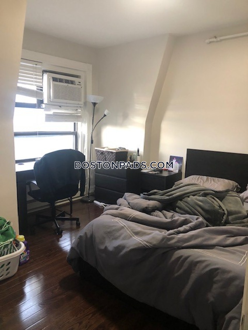 BOSTON - NORTHEASTERN/SYMPHONY - 2 Beds, 1 Bath - Image 4