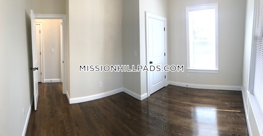 BOSTON - ROXBURY - 4 Beds, 1 Bath - Image 143