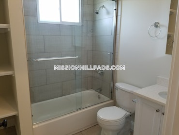 Boston - 4 Beds, 1 Baths