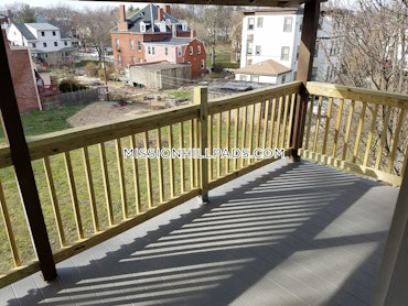 Boston - 4 Beds, 1 Baths