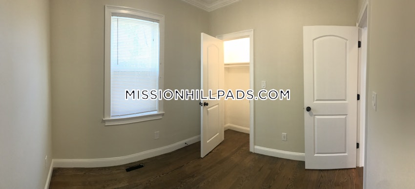 BOSTON - ROXBURY - 3 Beds, 1 Bath - Image 9