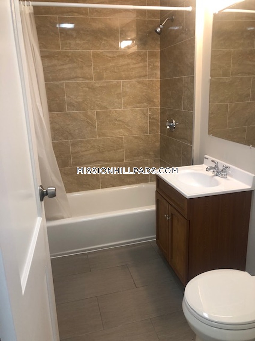 BOSTON - ROXBURY - 4 Beds, 1.5 Baths - Image 28