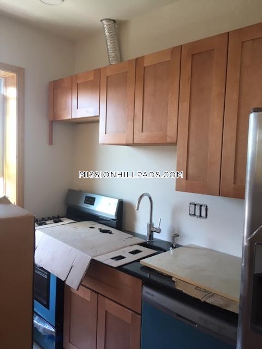 BOSTON - ROXBURY - 4 Beds, 2 Baths - Image 1