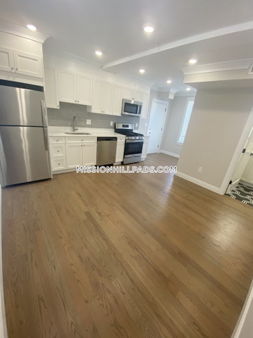 Roxbury, Boston, MA - 3 Beds, 1 Bath - $3,195 - ID#4521009