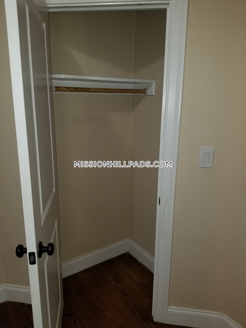 BOSTON - ROXBURY - 3 Beds, 2 Baths - Image 8