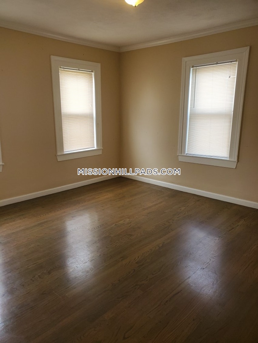 BOSTON - JAMAICA PLAIN - STONY BROOK - 4 Beds, 1 Bath - Image 38