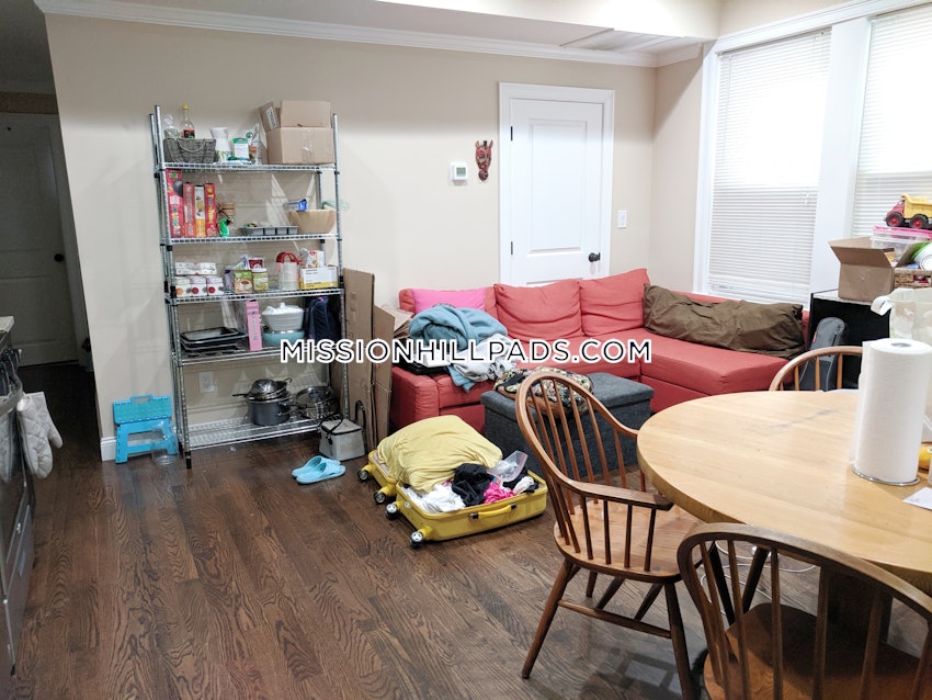 BOSTON - ROXBURY - 3 Beds, 1 Bath - Image 1