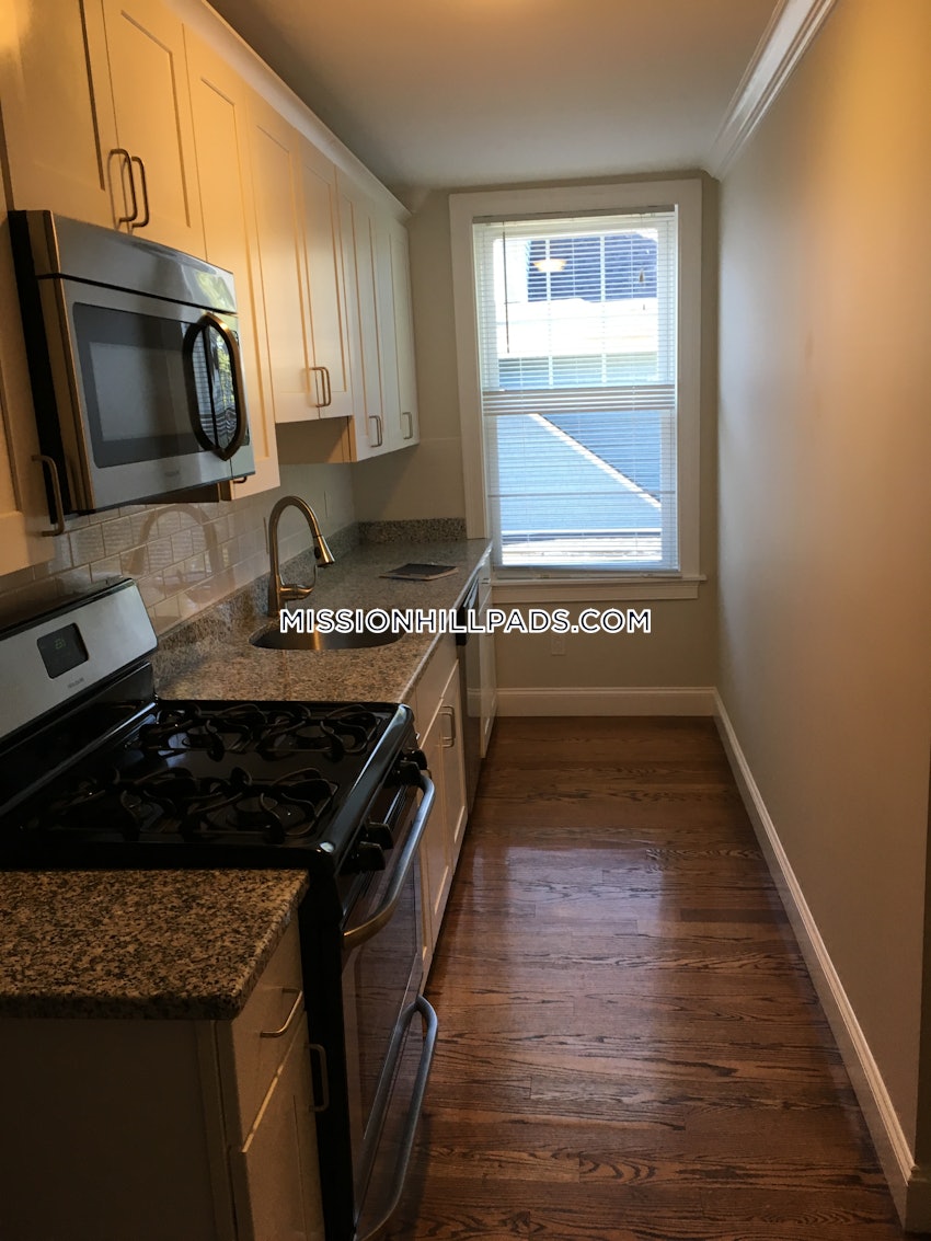 BOSTON - ROXBURY - 3 Beds, 1 Bath - Image 1