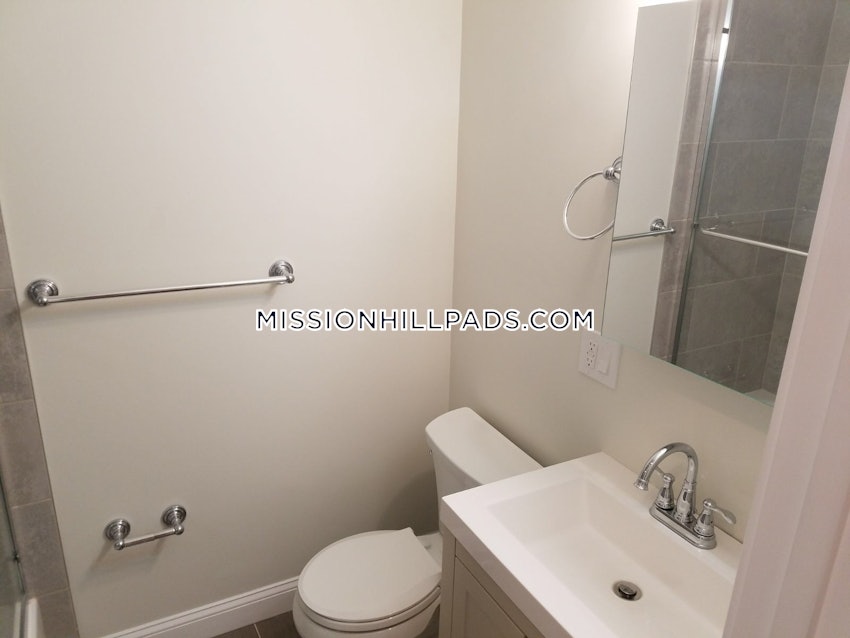 BOSTON - ROXBURY - 3 Beds, 1 Bath - Image 16