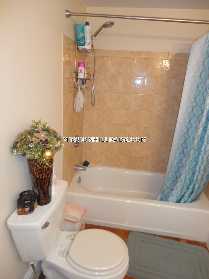 BOSTON - ROXBURY - 3 Beds, 2 Baths - Image 23