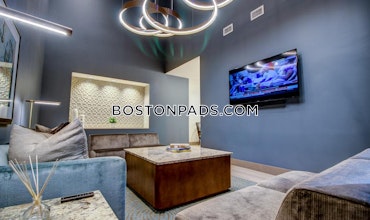 Fan Pier Boulevard Boston