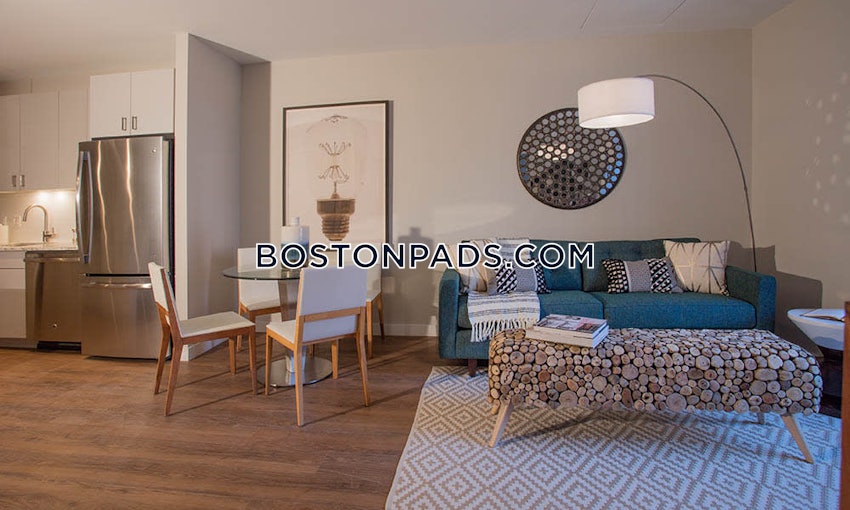 BOSTON - SEAPORT/WATERFRONT - 3 Beds, 1 Bath - Image 2