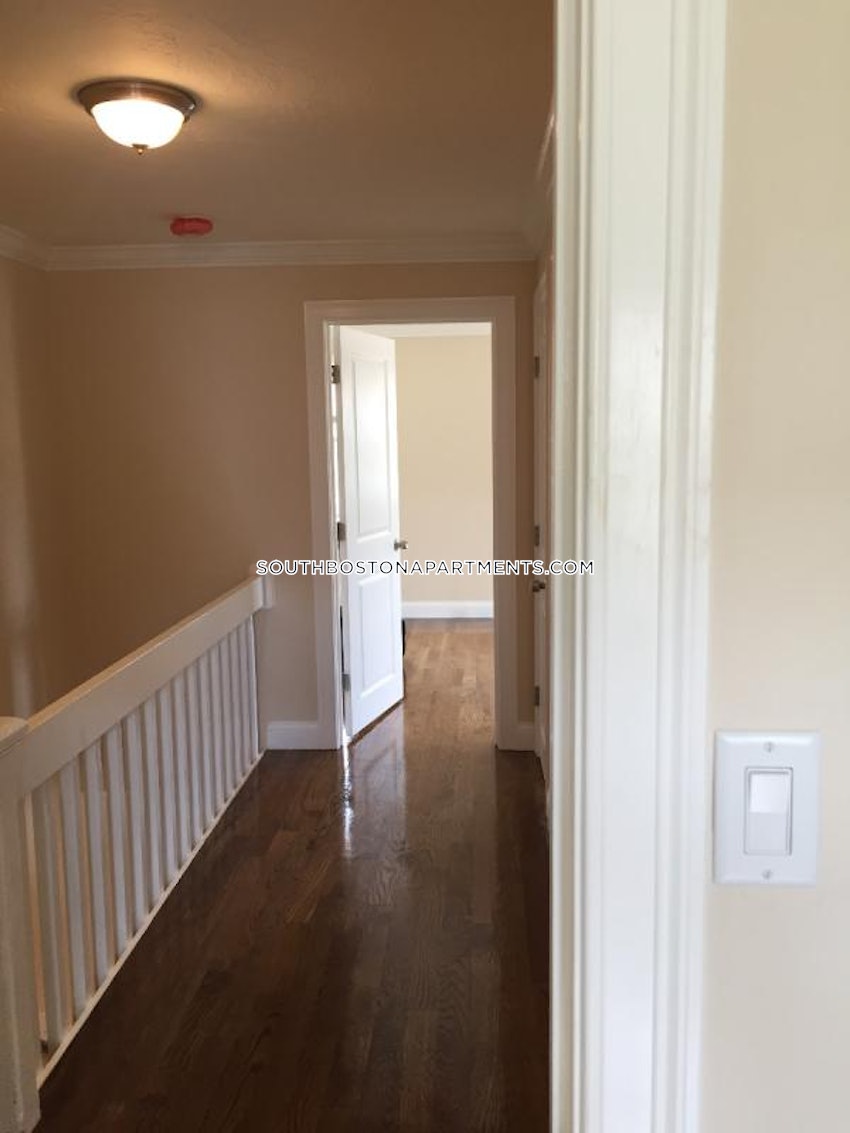 BOSTON - SOUTH BOSTON - ANDREW SQUARE - 4 Beds, 1.5 Baths - Image 9