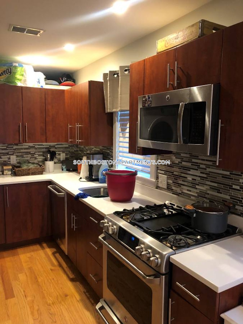 BOSTON - SOUTH BOSTON - ANDREW SQUARE - 1 Bed, 1 Bath - Image 2