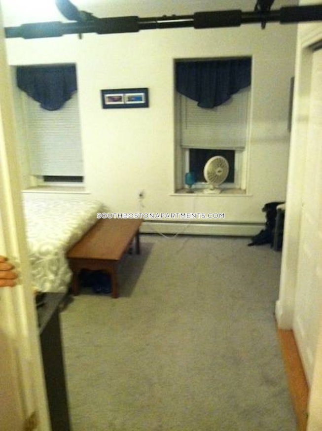 Boston - $2,800+ /mo