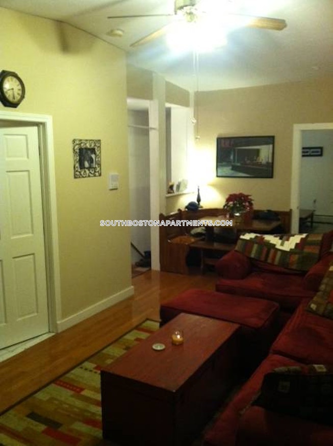 Boston - $2,800+ /mo