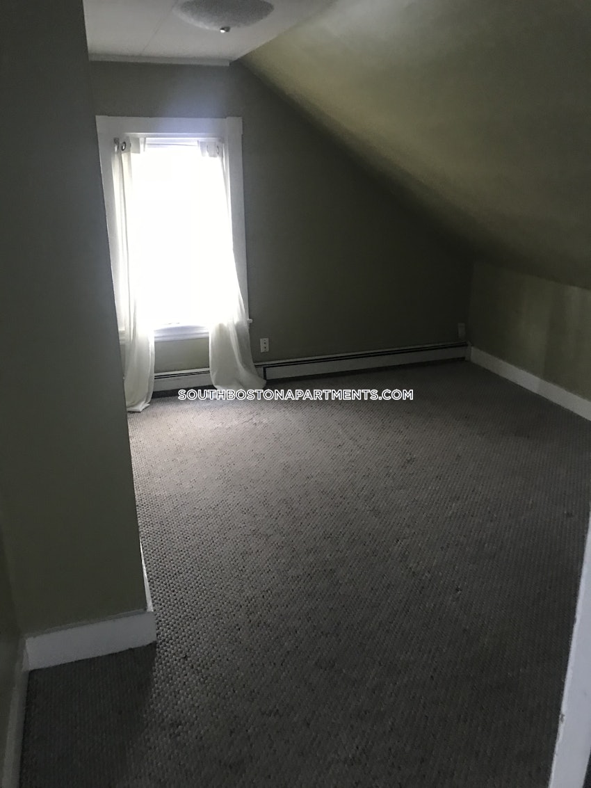 BOSTON - SOUTH BOSTON - WEST SIDE - 4 Beds, 1 Bath - Image 4