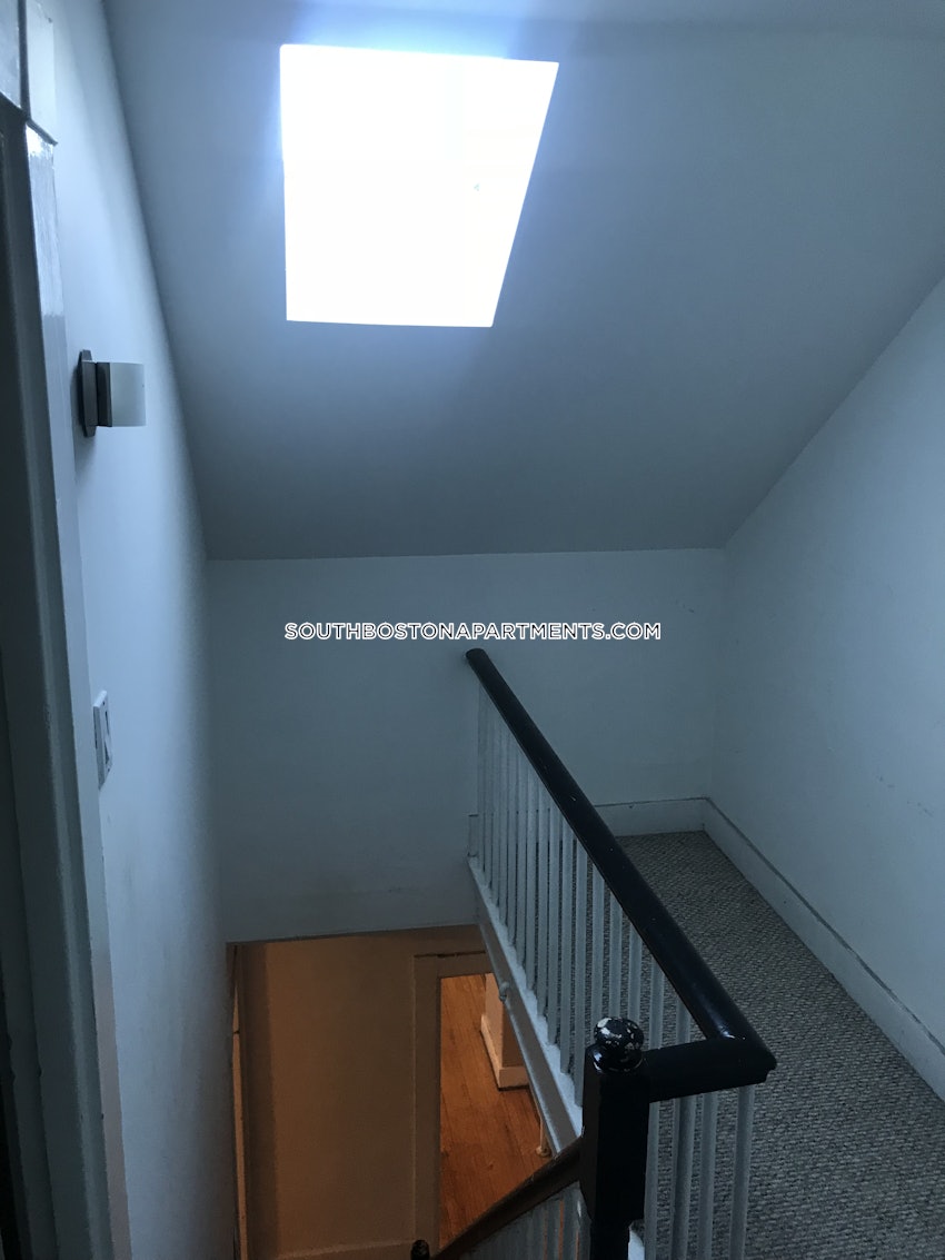 BOSTON - SOUTH BOSTON - WEST SIDE - 4 Beds, 1 Bath - Image 3