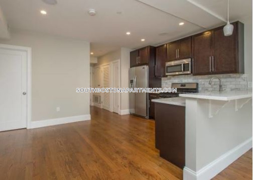 Boston - $4,400+ /month