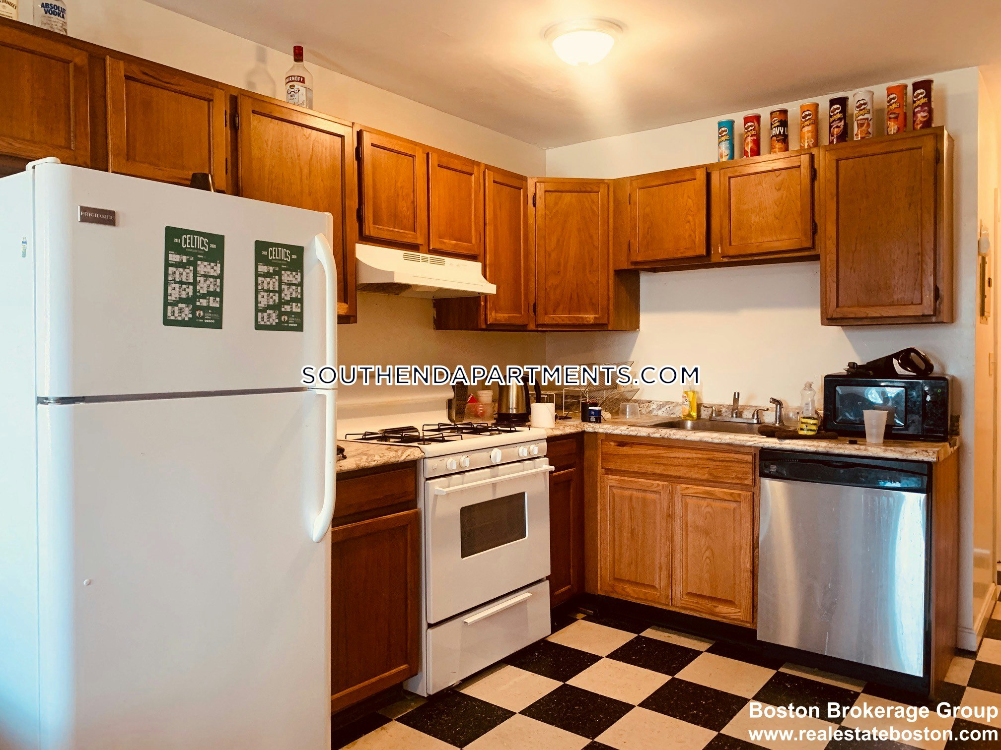 South End Apartment for rent 3 Bedrooms 1 Bath Boston 4,900
