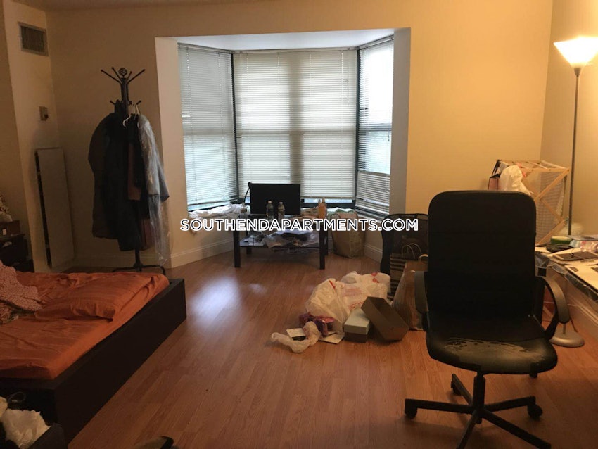 BOSTON - NORTHEASTERN/SYMPHONY - 2 Beds, 1 Bath - Image 11