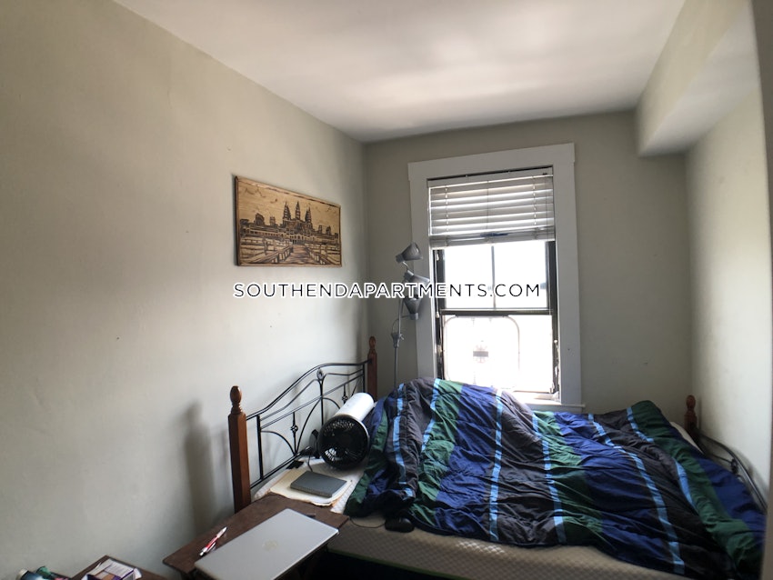 BOSTON - SOUTH END - 4 Beds, 2 Baths - Image 3