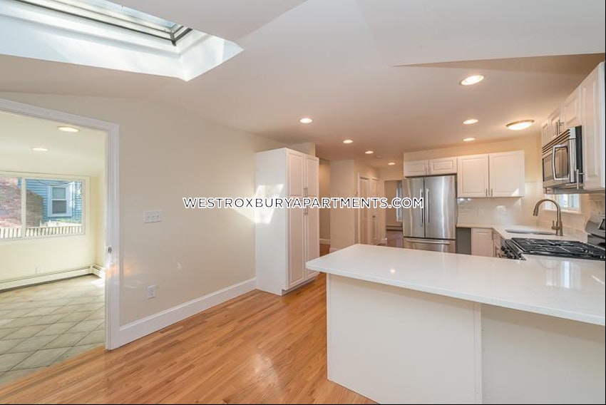 BOSTON - WEST ROXBURY - 5 Beds, 3 Baths - Image 2