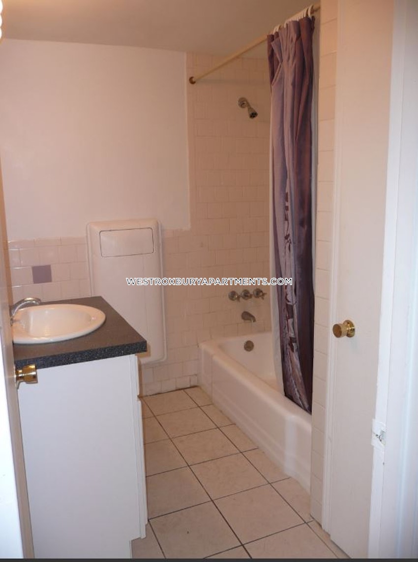 BOSTON - WEST ROXBURY - 1 Bed, 1 Bath - Image 6