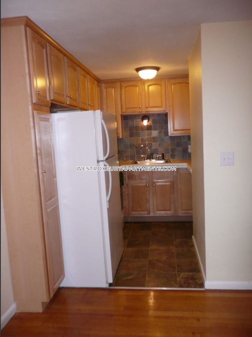 BOSTON - WEST ROXBURY - 1 Bed, 1 Bath - Image 5