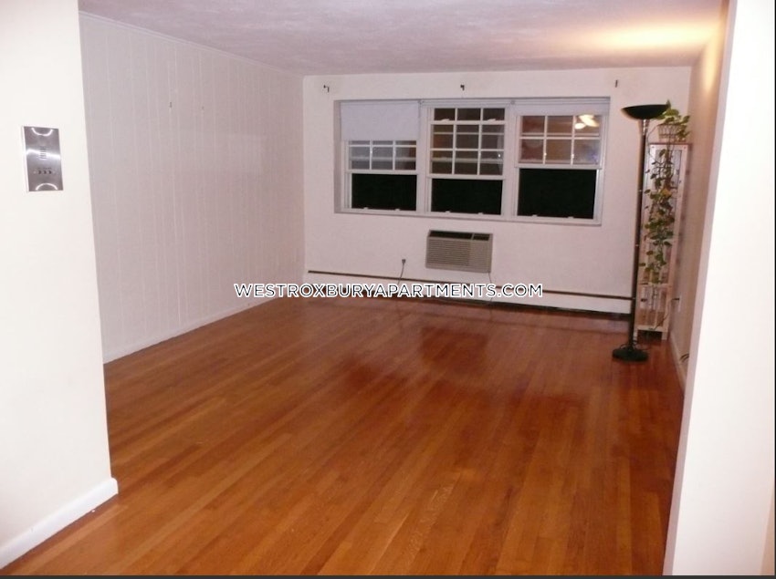 BOSTON - WEST ROXBURY - 1 Bed, 1 Bath - Image 4