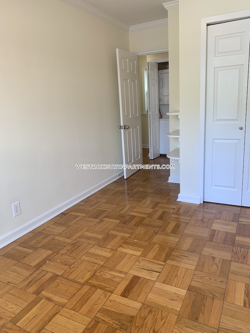BOSTON - WEST ROXBURY - 2 Beds, 1 Bath - Image 12