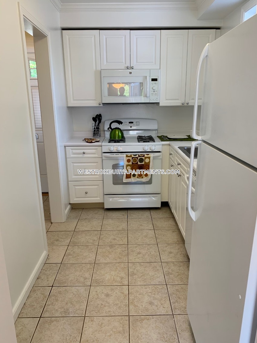 BOSTON - WEST ROXBURY - 2 Beds, 1 Bath - Image 4