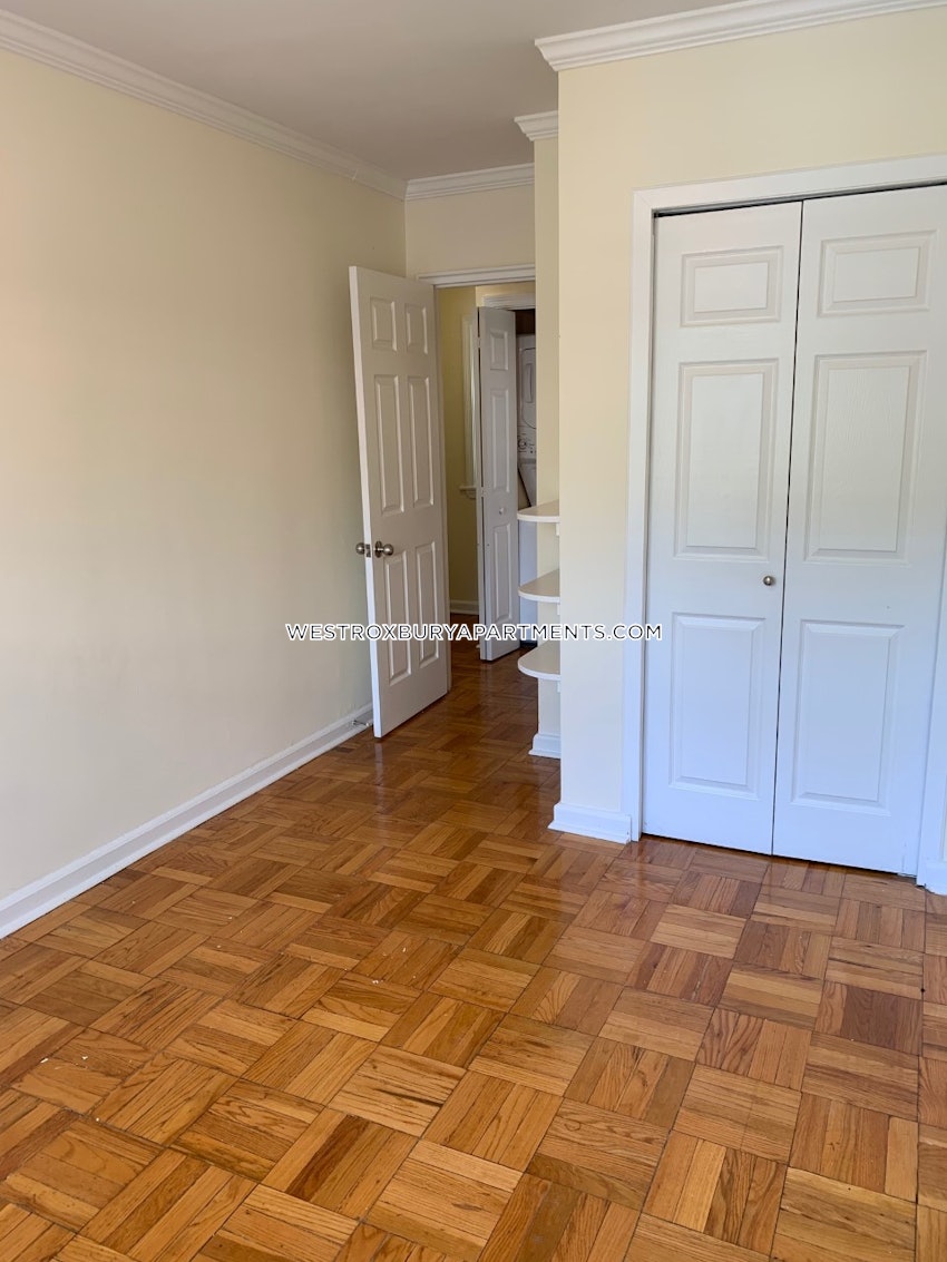 BOSTON - WEST ROXBURY - 2 Beds, 1 Bath - Image 26