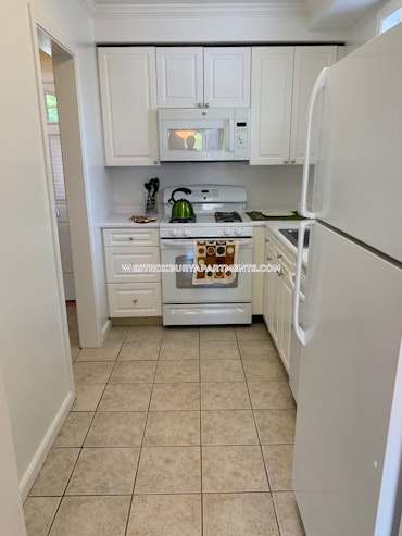 Boston - 2 Beds, 1 Baths