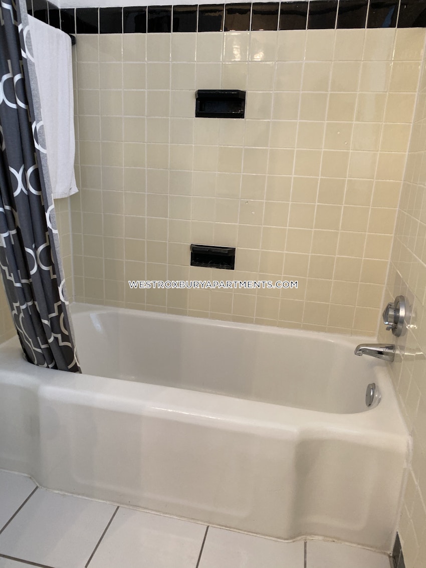 BOSTON - WEST ROXBURY - 2 Beds, 1 Bath - Image 40