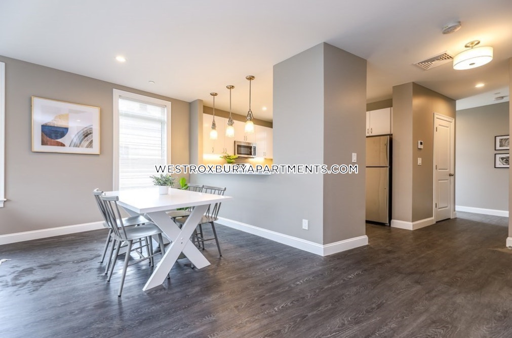 West Roxbury Apartment for rent 2 Bedrooms 2 Baths Boston 3,000