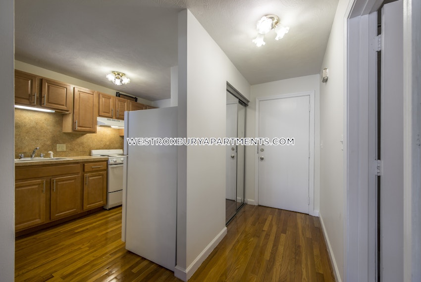 BOSTON - WEST ROXBURY - 1 Bed, 1 Bath - Image 6