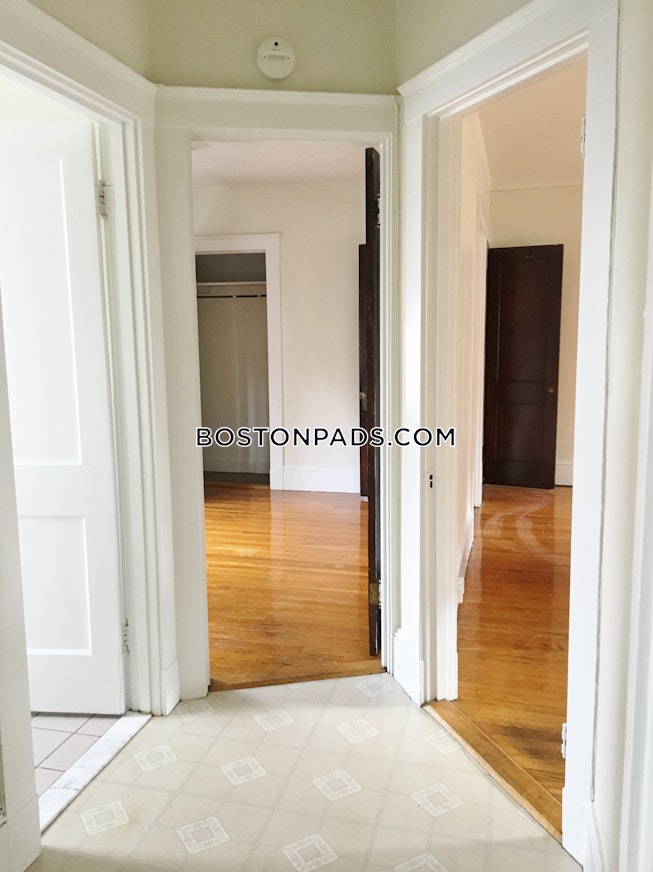 Somerville - $2,300+ /mo