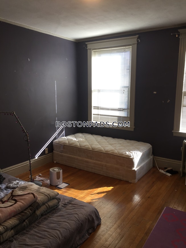 Boston - $3,700+ /mo
